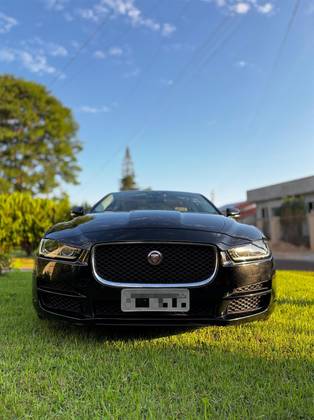 JAGUAR XE 2.0 16V SI4 TURBO GASOLINA PURE TECH 4P AUTOMÁTICO